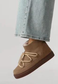 INUIKII vachtlaarzen classic low><noscript><img width=