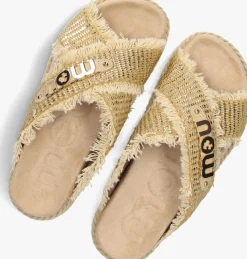 MOU slippers criss-cross><noscript><img width=