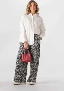 beige new balance lage sneakers rc42