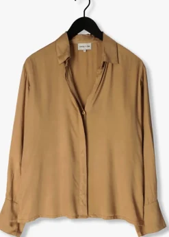 beige omoda atelier blouses x kae