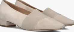 beige peter kaiser pumps 74242