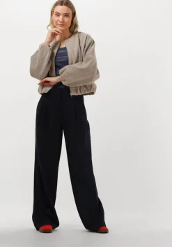 SECOND FEMALE jack dex jacket><noscript><img width=