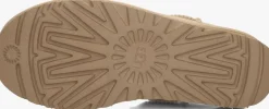 beige ugg instappers w classic micro