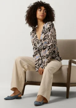 NOTRE-V e slingbacks 122219><noscript><img width=