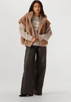 bruine studio ar faux fur jas olena