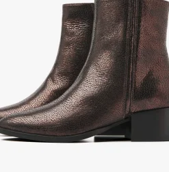 VIA VAI e enkellaarsjes rose baker><noscript><img width=