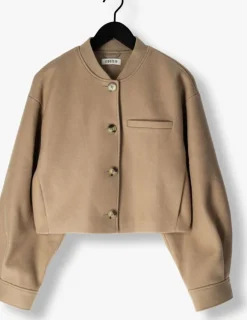 camel edited jack valja