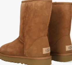 UGG vachtlaarzen classic short ii><noscript><img width=