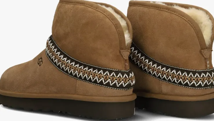 cognac ugg vachtlaarzen classic mini crescent
