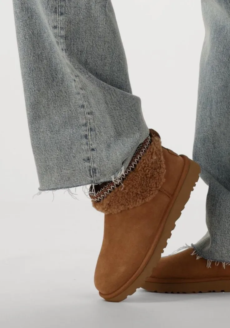 cognac ugg vachtlaarzen classic ultra mini maxi curly
