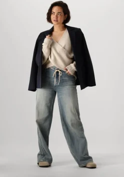 CIRCLE OF TRUST e blazer nora blazer><noscript><img width=