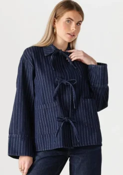 donkerblauwe neo noir blouses starlie stripe shirt