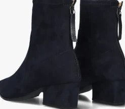 UNISA e enkellaarsjes jake><noscript><img width=