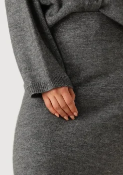 EDITED donkergrijze maxirok panja knit skirt><noscript><img width=