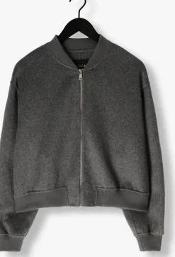 donkergrijze studio ar jack nina