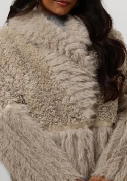 BEAUMONT faux fur jas kaia><noscript><img width=