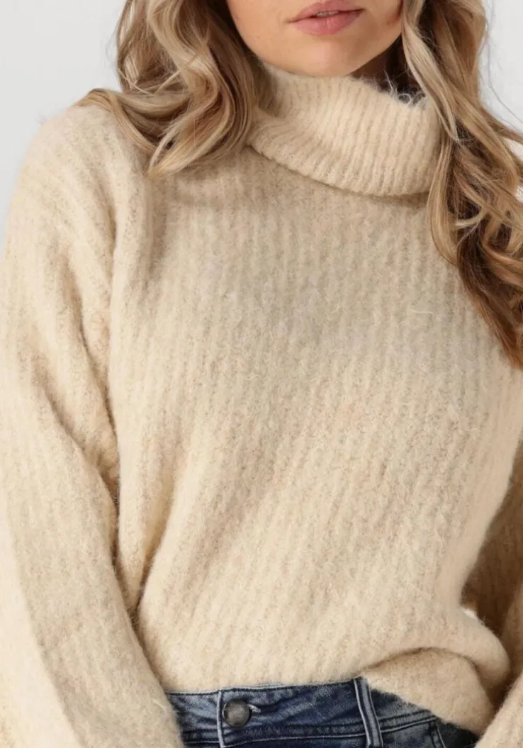 ecru co'couture trui coralie roll knit