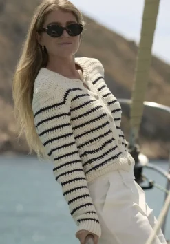 OMODA ATELIER vest om-izzy x iris><noscript><img width=