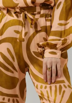 AMAYA AMSTERDAM en pantalon pleun><noscript><img width=