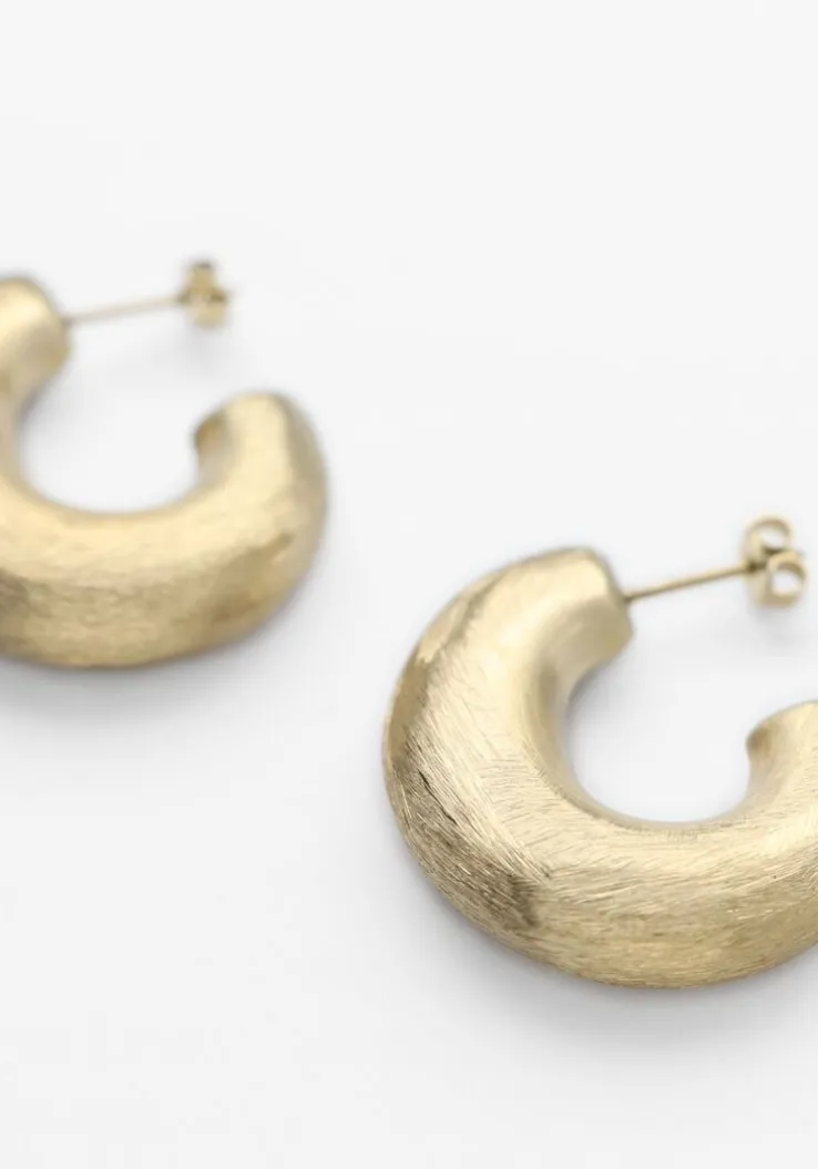 goudkleurig notre-v oorbellen earring#5