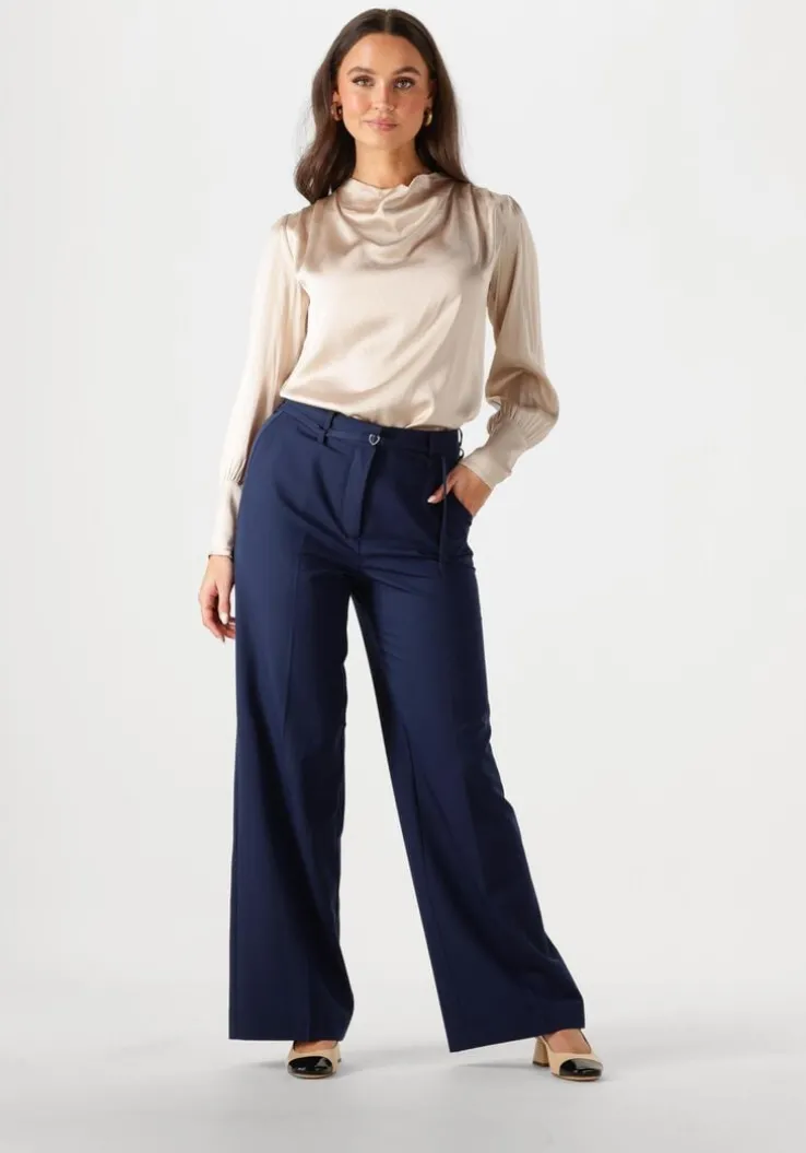 goudkleurig notre-v oorbellen earring#5