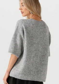 EDITED grijze trui kristine><noscript><img width=