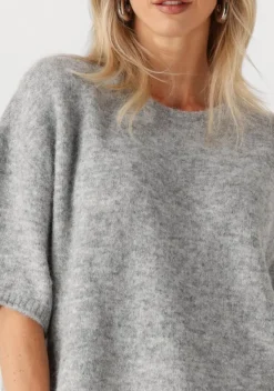 EDITED grijze trui kristine><noscript><img width=