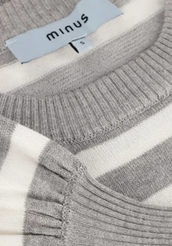 MINUS grijze trui liva long sleeve pullover><noscript><img width=