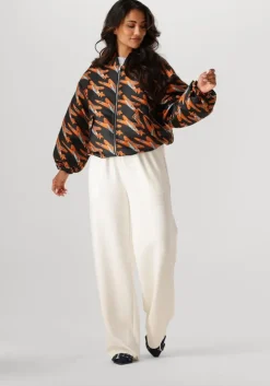 lichtblauwe studio amaya trui lucie top