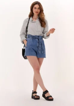 MOSCOW blouses button><noscript><img width=