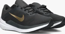multi nike lage sneakers w air winflo 10