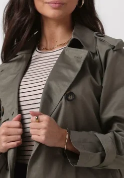 MY ESSENTIAL WARDROBE trenchcoats miramw short trenchcoat><noscript><img width=