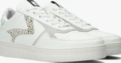 witte maruti lage sneakers momo