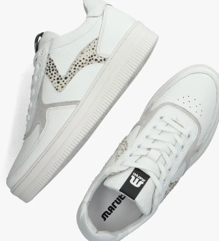 witte maruti lage sneakers momo