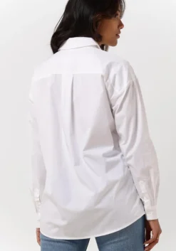 witte my essential wardrobe blouses 03 the shirt