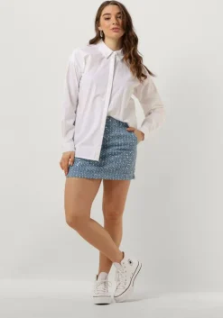 witte my essential wardrobe blouses 03 the shirt