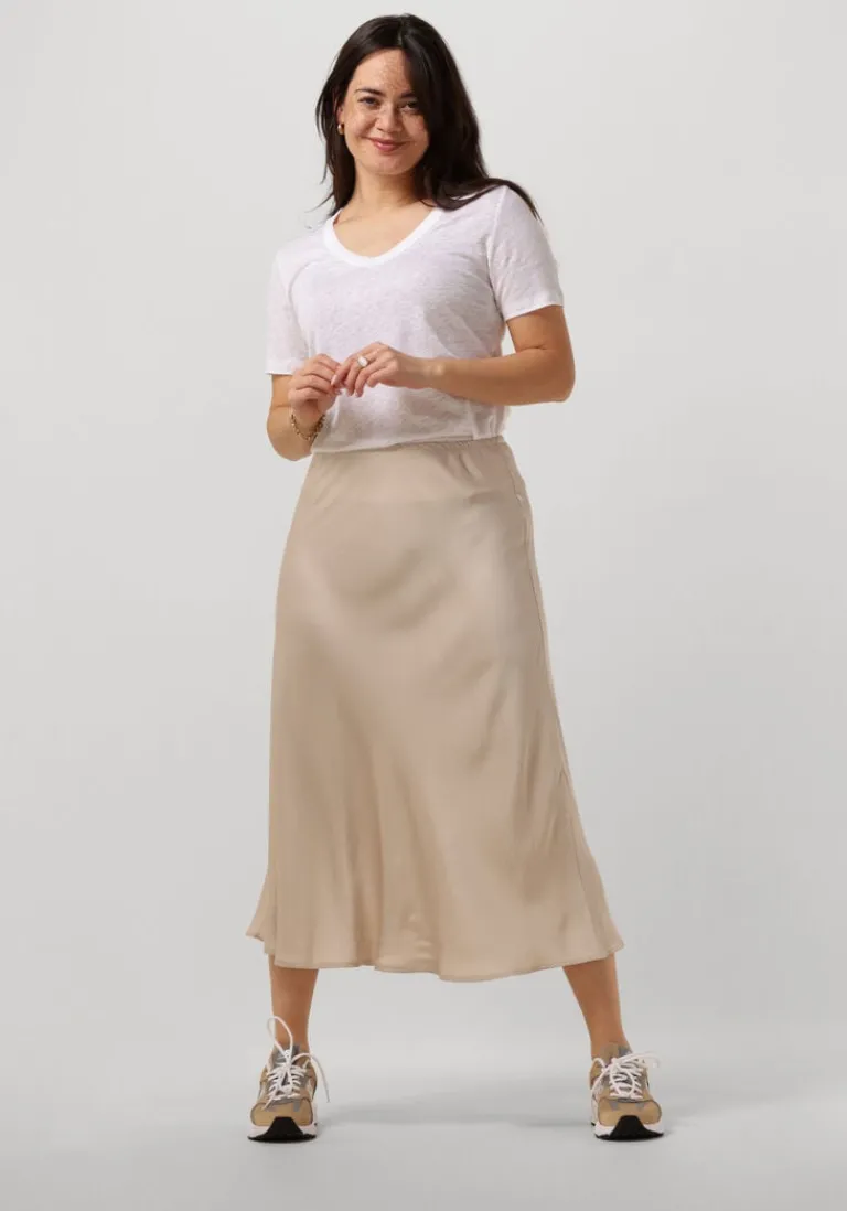 RESORT FINEST te t-shirt v-neck t-shirt>DAMES Tops & T-Shirts