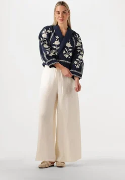 RESORT FINEST te t-shirt v-neck t-shirt><noscript><img width=