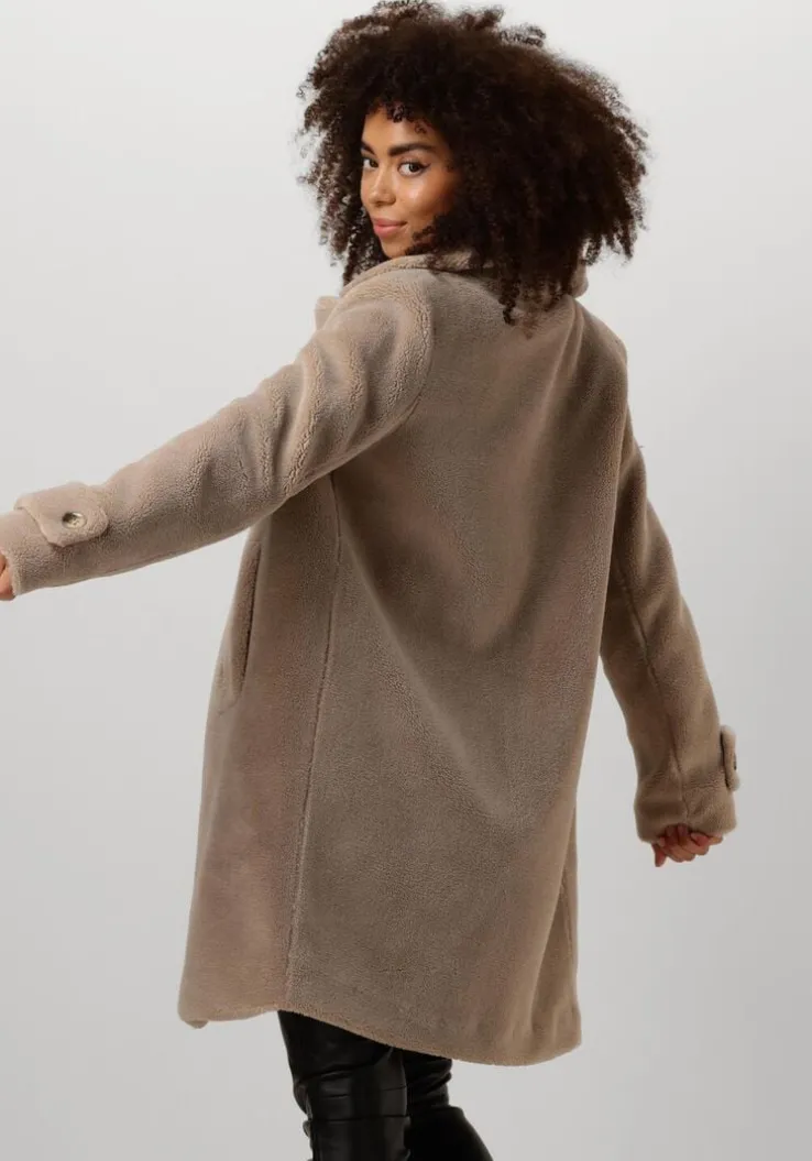 zand beaumont mantel geneva