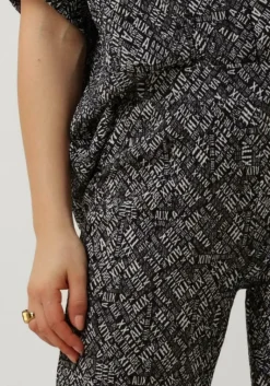 ALIX THE LABEL e flared broek ladies woven crinkle text pants><noscript><img width=