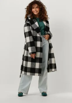 zwarte beaumont mantel pixie