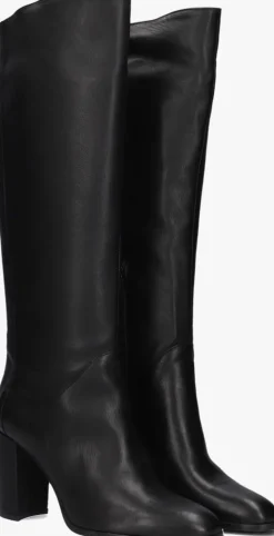 BLASZ e hoge laarzen 140><noscript><img width=