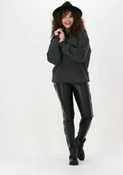 zwarte colourful rebel pantalon chloe fake leather star pants