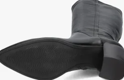 LINA LOCCHI e hoge laarzen ar 70><noscript><img width=