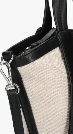 MARKBERG e handtas haylen><noscript><img width=