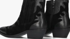 MARUTI e cowboylaarzen tessy><noscript><img width=