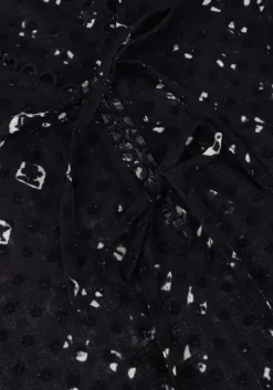 MOLIIN e top tami><noscript><img width=