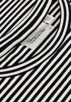 MY ESSENTIAL WARDROBE e t-shirt danamw amb. tee><noscript><img width=