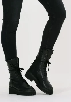 NUBIKK e veterboots fae aubine><noscript><img width=