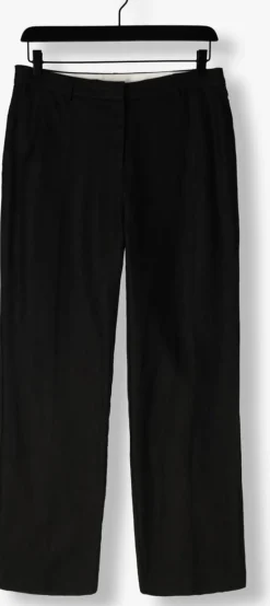 OMODA ATELIER e pantalon x bo><noscript><img width=